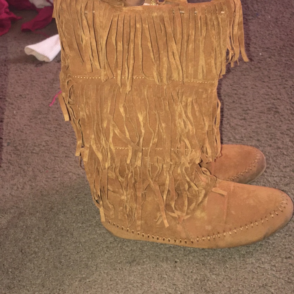 Suede boots
